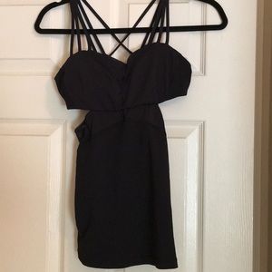 Lululemom achletica cute work out top size 6